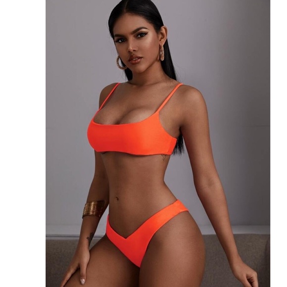 Two piece padded Coral bikini swimsuit - Picture 3 of 5